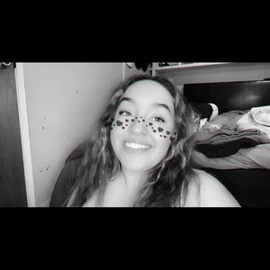 Meet your Posher, Ana